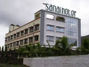 Melon Sanai Hotel