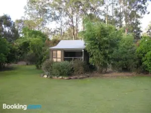 Tuckeroo Cottages & Gardens