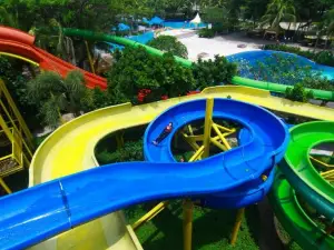 Theme Park & Resort Hotel Pantai Cermin
