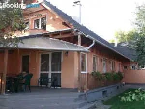 Apollo Vendégház