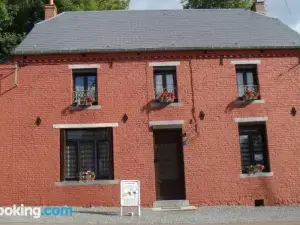 "A la douane"