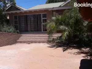 Beverly Corner Lodge