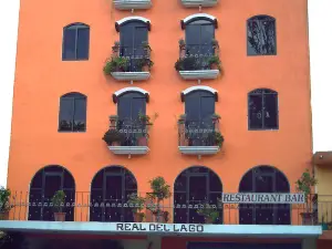 Hotel Real Del Lago