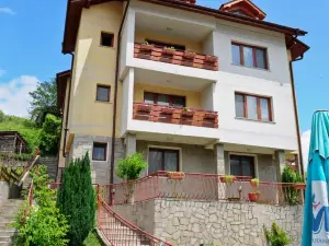 Kris Guest House