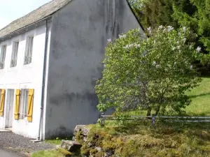 Maison Accueillante a Saint Genes Champespe + Vue Sur le Lac