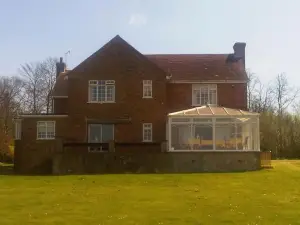Plumpton House