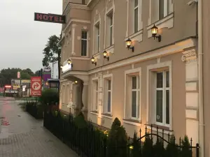Hotel Diamond w Białym Dworku