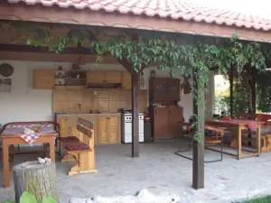 假日Home Village of Krapets