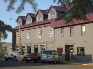 Smoky Lake Inn