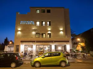 Rafael Residence Boutique