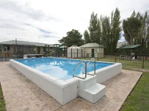 Coronation Park Motels
