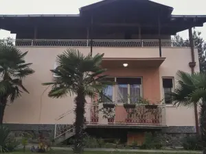 Magnolia Apartments