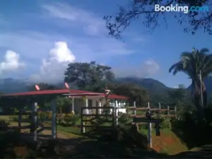 Coffee Mountain Inn