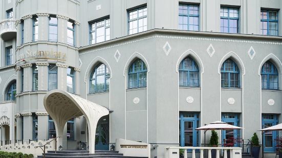 Ernst Reuter Platz Travel Guidebook Must Visit Attractions In