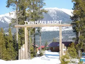 Twin Peaks Resort