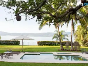Casa Palomas Bed and Breakfast