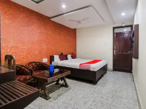 OYO 47542 Hotel J K