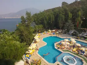Club & Hotel Letoonia