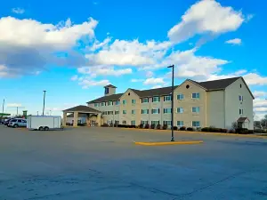 Oak Hill Inn & Suites