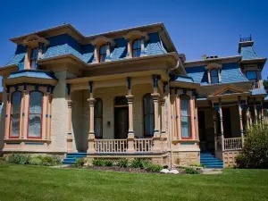 Hamilton House
