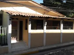 Hotel Acropolis Maya