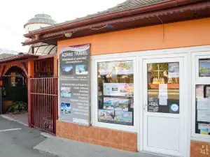 Pension Azaro