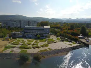 Sibirskiy Safari Club Hotel