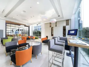 Holiday Inn Express Jakarta Matraman
