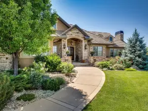 Portico 8810 - 4 Br Home