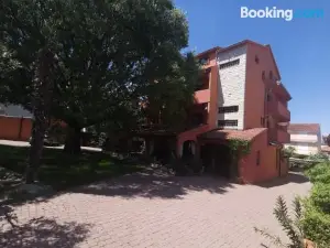 Villa Maimare