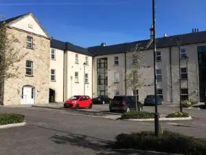 Silverhill House Apartment