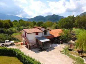 Azienda Agrituristica Pericle