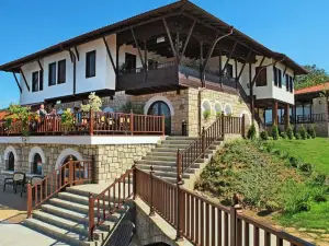 Rachev Hotel Residence