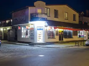 Zibi I Pod Topolami