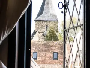 Taylour House - Edenbridge, Sleeps 10, Historic, Unique Yet Modern