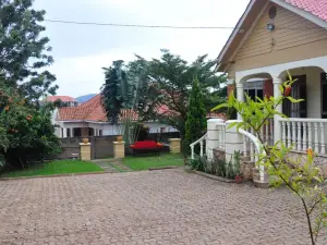 Namugongo Holiday Home