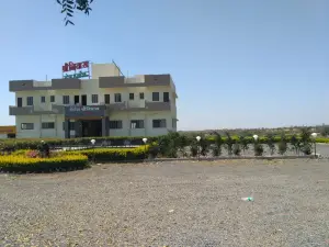 Shrinivas酒店