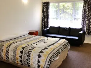 Westport Motels