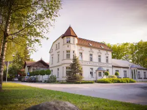 Hotel & Restaurant Waldschlosschen