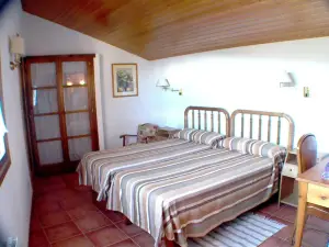 House with 3 Bedrooms in Turbiàs, with Wonderful Mountain View, Furnished Garden and Wifi