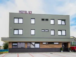 Hotel 63