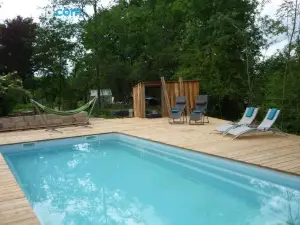 Hexagonal Tower for 2 with Shared Pool