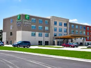 Holiday Inn Express & Suites Bensenville - O'Hare