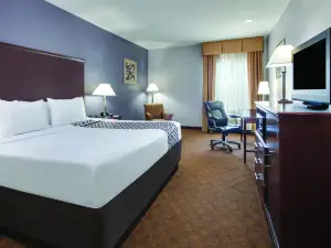 La Quinta Inn & Suites by Wyndham Corsicana