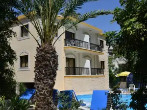 Odysseas & Eleni Hotel Apartments
