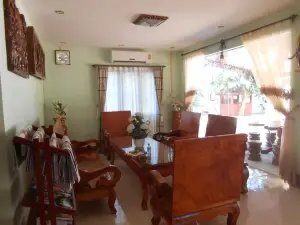 Lien Kham Hotel