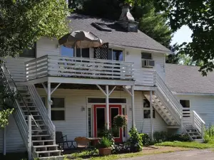 Shaker Meadows Bed and Breakfast