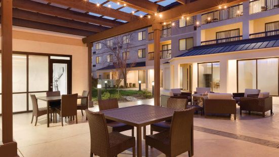 California Pizza Kitchen Reviews Food Drinks In North Carolina