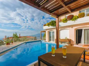 Villa Politia