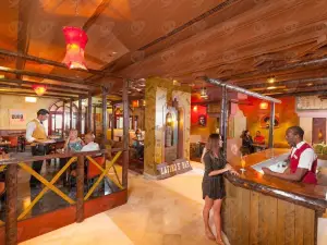 Giktis Hotel